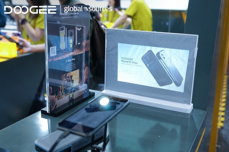 Doogee представила тонкие смартфоны с проекторами и другие новинки на выставке Global Sources в Гонконге