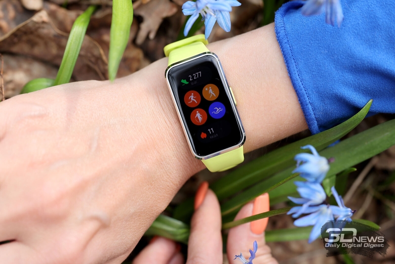 Фитнес-браслет HUAWEI Band 10: настоящий металл