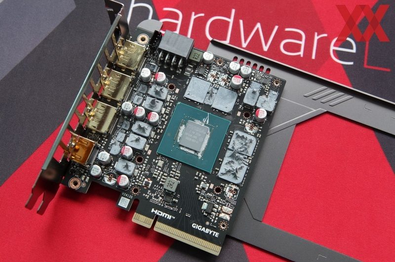 Внутри одной из версий GeForce RTX 5060 Ti обнаружилась абсурдно маленькая печатная плата