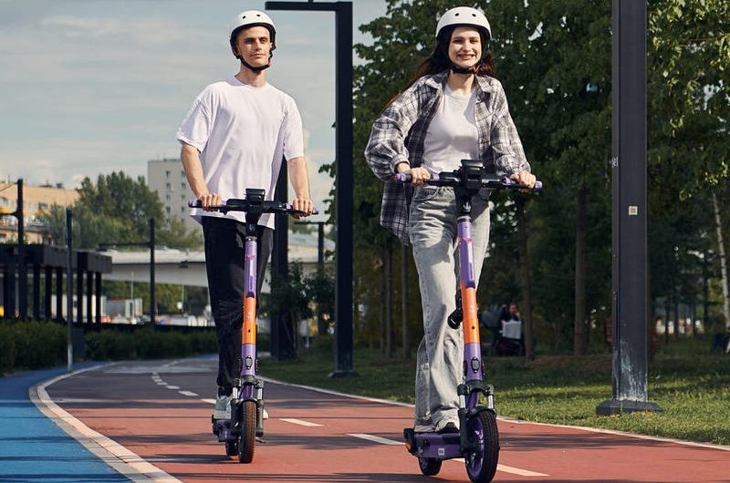 Всем прокатным электросамокатам в России запретили ездить быстрее 20 км/ч