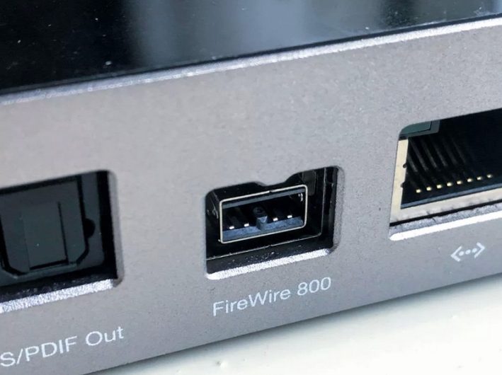 Apple похоронила «убийцу USB» — в macOS 26 Tahoe исчезла поддержка интерфейса FireWire