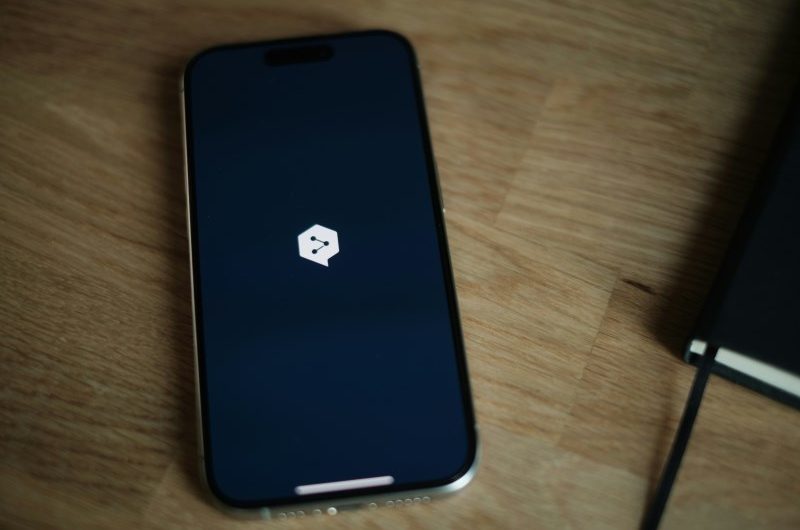 Онлайн-переводчик DeepL перестал работать в России