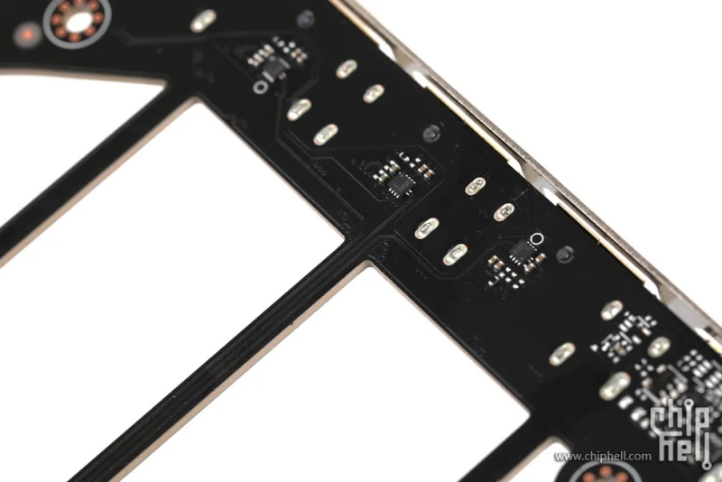 Gigabyte выпустила дырявую видеокарту &mdash; в плате Aorus GeForce RTX 5080 Infinity Wood оказалось четыре огромных выреза