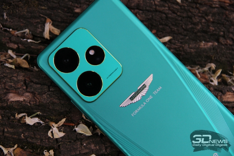 Первый взгляд на смартфон realme GT 7 Dream Edition: заряженный гонщик