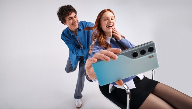 В России стартовали продажи смартфонов Tecno Camon 40